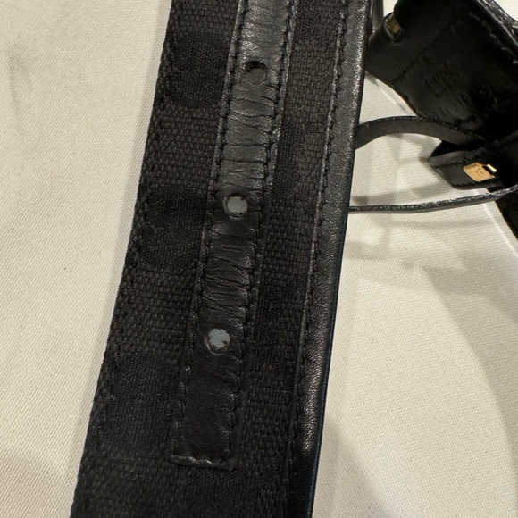 Authentic Gucci belt - Picture 7 of 11